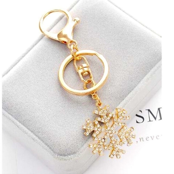 BRAND NEW! Crystal Ice Snow Snowflake Keychain Purse Charm Stocking Stuffer Gift - Picture 10 of 10